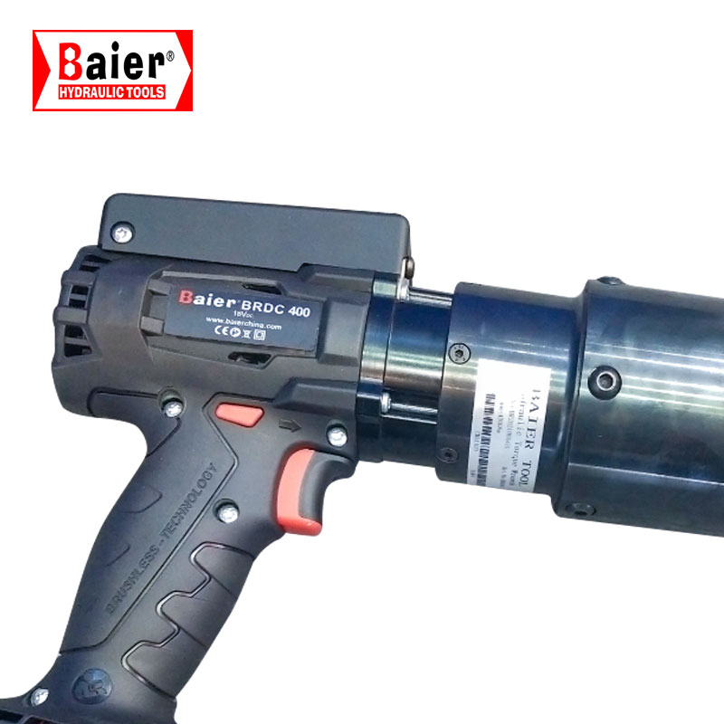 Battery torque wrench